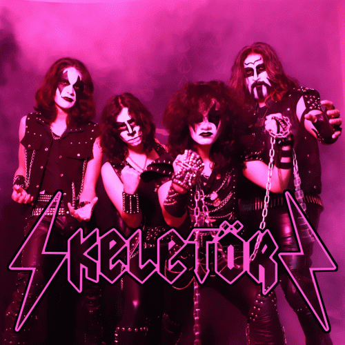 Skeletorn : Luchando por el Metal - Destructora